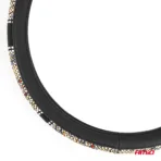 Amio - ΚΑΛΥΜΜΑ ΤΙΜΟΝΙΟΥ SWC-59 (M) 37>39cm ΜΑΥΡΟ ΜΕ ΣΧΕΔΙΟ ΠΟΛΥΧΡΩΜΗ ΨΑΘΑ - 1 ΤΕΜ. (04169/AM) - Image 2
